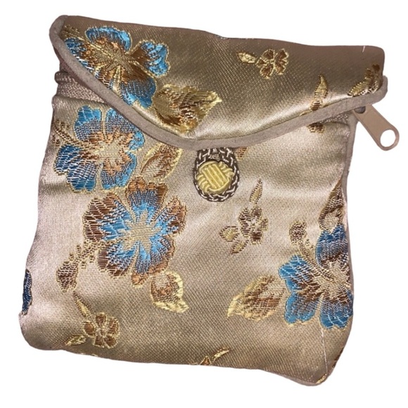 Vintage Handbags - Vintage Floral Silky Coin Purse 🪷👛🌸